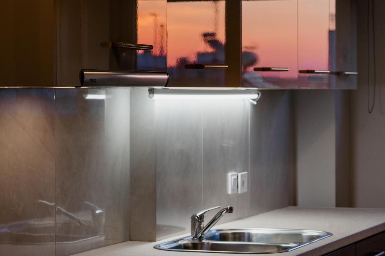 شقة Sunny Penthouse W/ Acropolis View Next To Metro أثينا المظهر الخارجي الصورة
